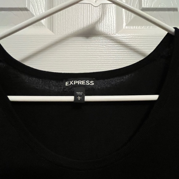 Women’s Large Crepe Hem Sweater -Black. Business casual or date night - Picture 3 of 8